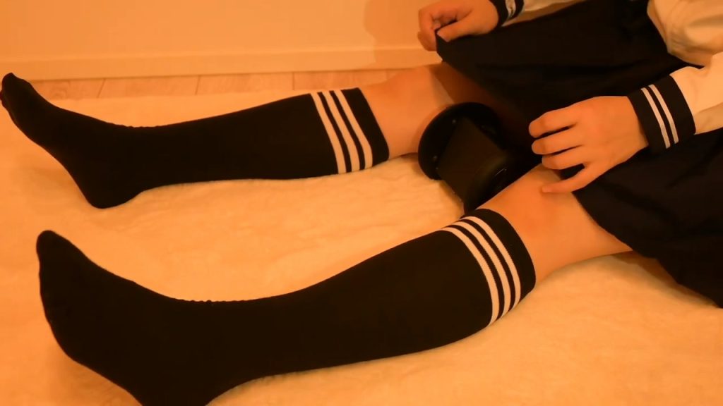 专属视频-【ASMR_実写】ちょっと汗ばんだ太ももでお耳をゆっくりマッサージ.❤︎😌【Ear Massage_Thighs_Sleep_足フェチ_睡眠導入_JKコス】